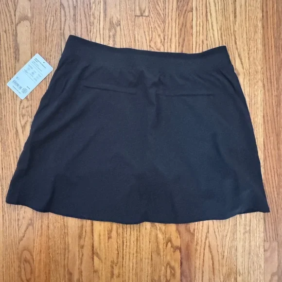 NWT-Athleta Black Skort - Picture 5 of 5